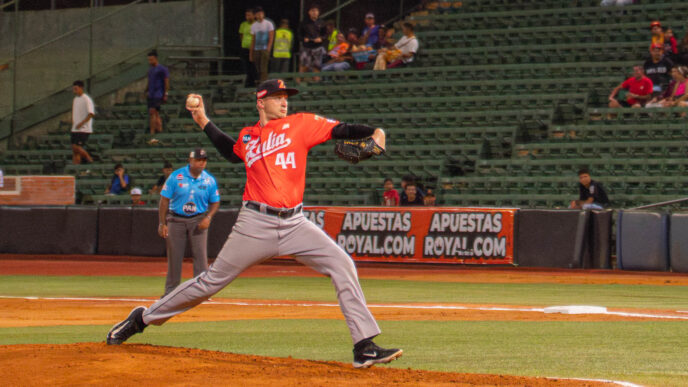 Águilas del Zulia enfrenta a Caribes de Anzoátegui en el estadio Alfonso ‘Chico’ Carrasquel de Puerto La Cruz.