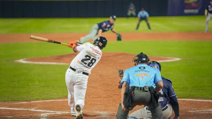 Águilas del Zulia durante su primera semana de la temporada LVBP 2025-2026 en el estadio Luis Aparicio.