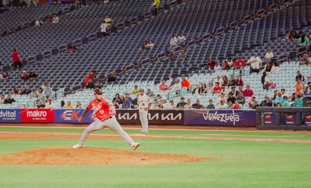 Águilas del Zulia cayó ante Leones del Caracas 16-3 en el inicio de la cuarta semana de la LVBP 2025-26.