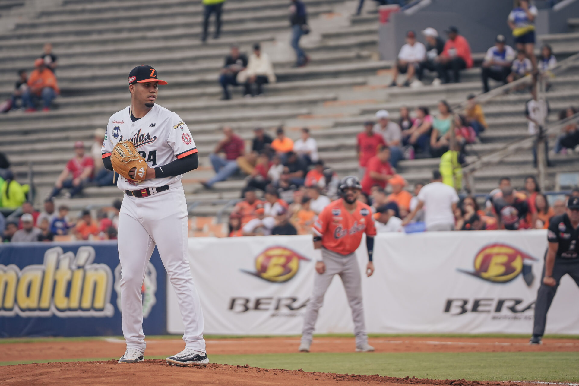 Águilas del Zulia venció a Caribes 5-2 en el estadio Luis Aparicio para cerrar la tercera semana de la LVBP 2025-26 con récord positivo.