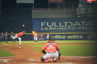 Henry Centeno brilló en el segundo juego pese a la derrota ante Caribes.
