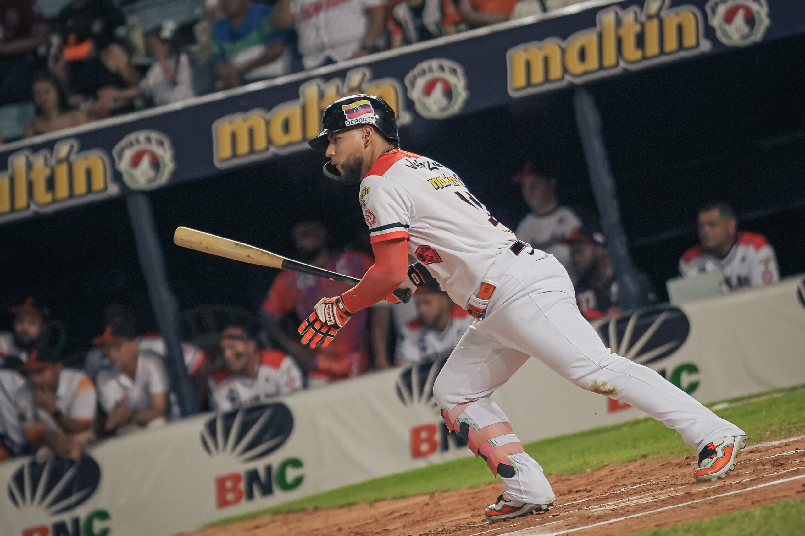 Águilas del Zulia blanqueó 2-0 a Tigres de Aragua en el Día de Luis Aparicio con gran actuación de José Herrera y Nomar Rojas.