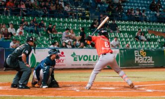 Tigres de Aragua derrotó 13-3 a Águilas del Zulia en Maracay. José Pirela conectó su primer jonrón de la temporada.