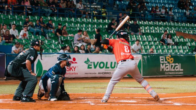 Tigres de Aragua derrotó 13-3 a Águilas del Zulia en Maracay. José Pirela conectó su primer jonrón de la temporada.