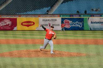 Andry Lara lanzó 6.1 innings y 7 ponches para guiar la victoria de Águilas del Zulia ante Leones.