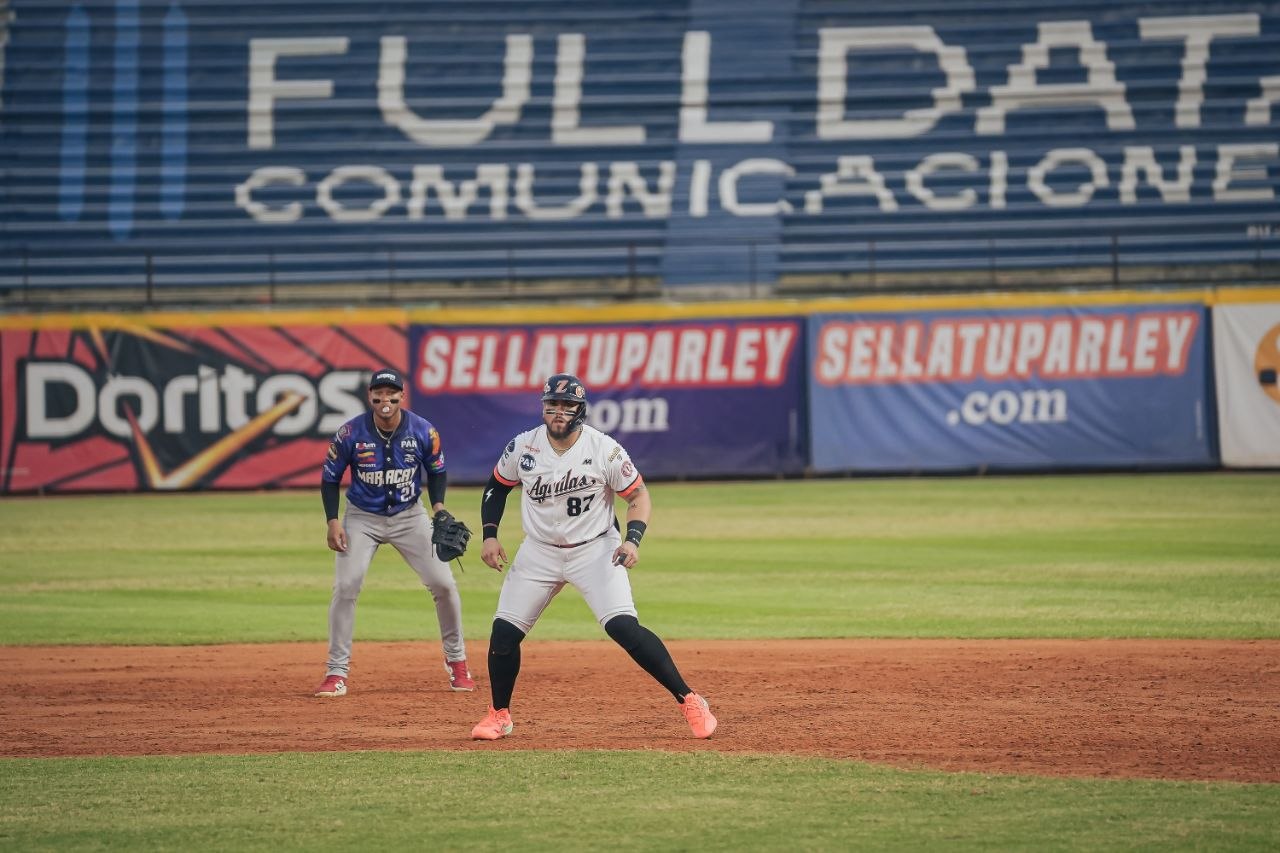 Águilas deja en el terreno a Tigres con boleto de Angelo Castellano