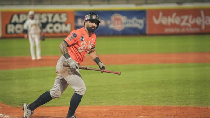 Águilas vence a Bravos en Porlamar