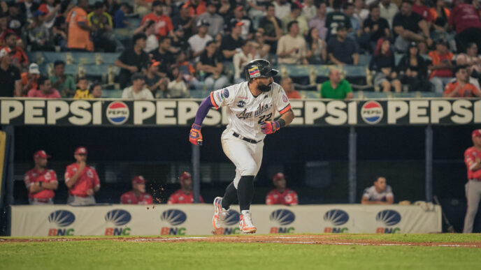 Águilas del Zulia cae ante Cardenales en Maracaibo