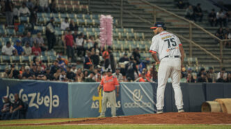 Águilas del Zulia vs Caribes de Anzoátegui en Maracaibo