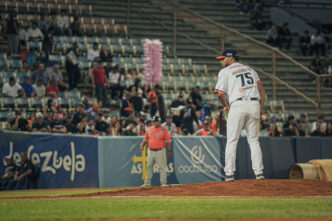 Águilas del Zulia vs Caribes de Anzoátegui en Maracaibo