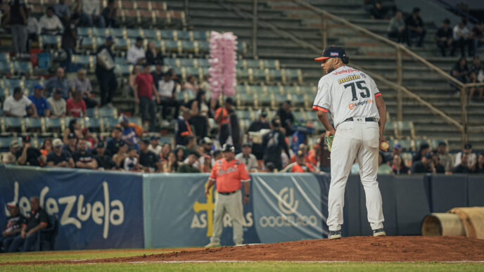 Águilas del Zulia vs Caribes de Anzoátegui en Maracaibo