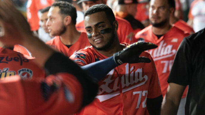 Águilas del Zulia vs Caribes en Puerto La Cruz Round Robin