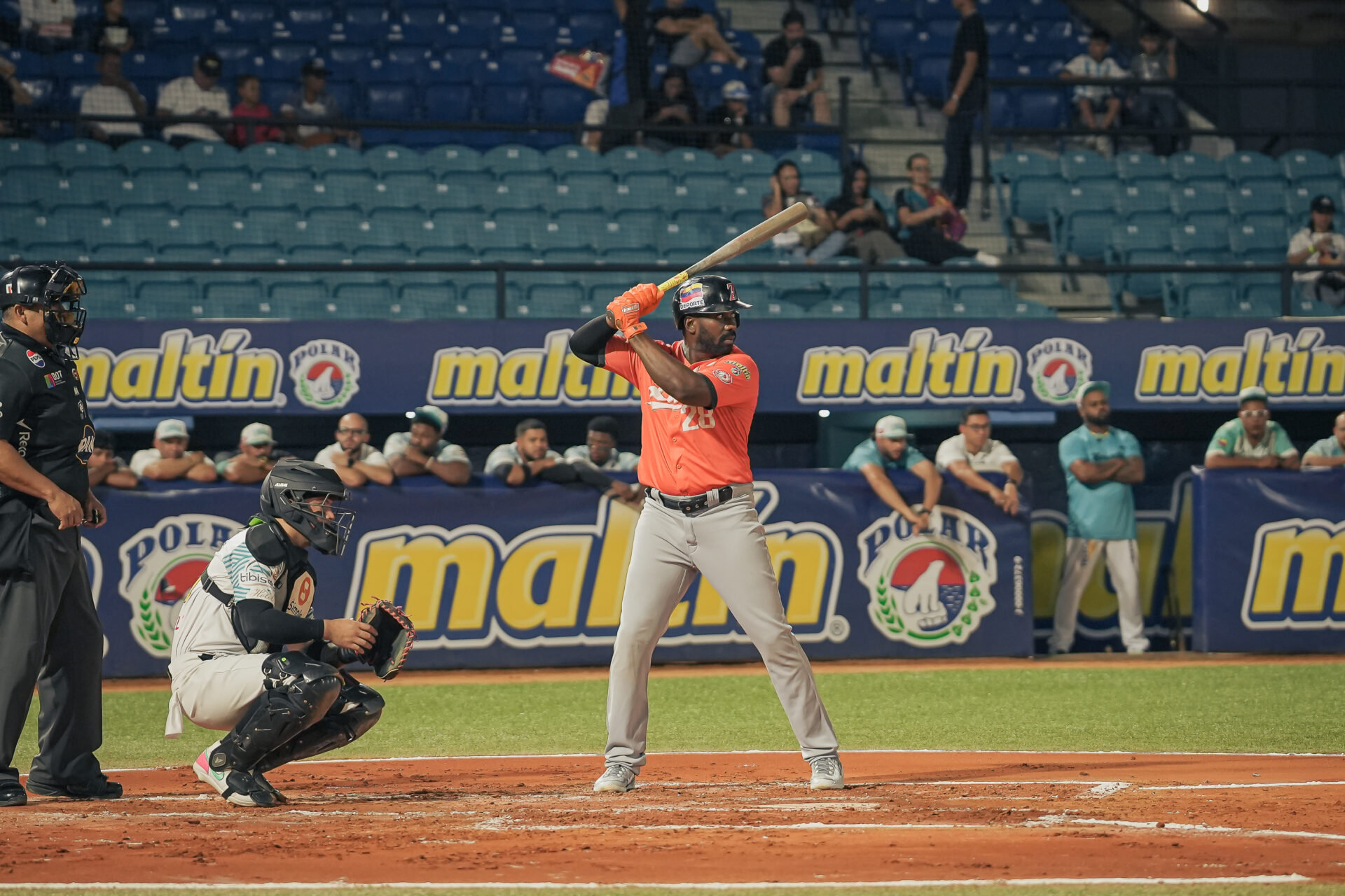 José Pirela produce carreras ante Bravos