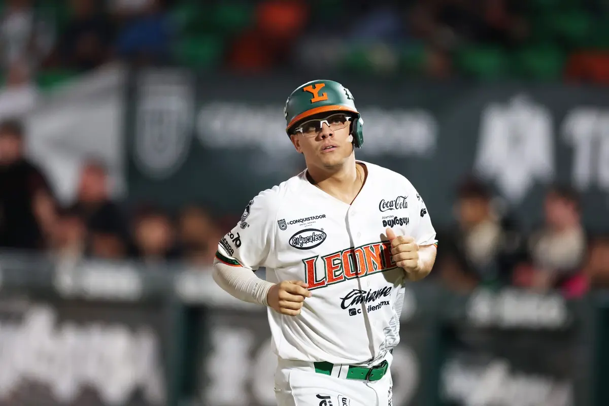 Eduardo Torrealba regresó con el madero encendido a México con Leones de Yucatán.